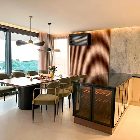 Amber With Jacuzzi & Sea View זאדאר
