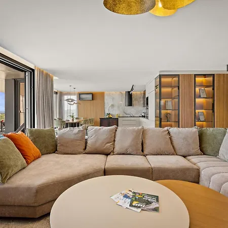 Amber With Jacuzzi & Sea View Apartman